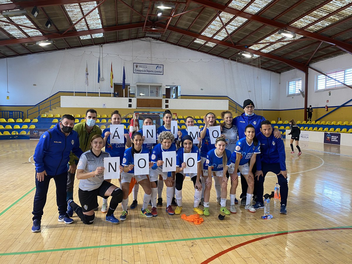 #FutbolSala// Las jugadoras del filial <a href="/TorreblancaFS1/">Melilla Ciudad del Deporte Torreblanca C.F</a> le han dedicado la victoria de hoy ante <a href="/GuadaFSF/">Guadalcacin FSF</a> (3-0) al ex consejero Antonio Miranda (<a href="/amiran02/">Antonio Miranda</a>), cuyo estado de salud es delicado.