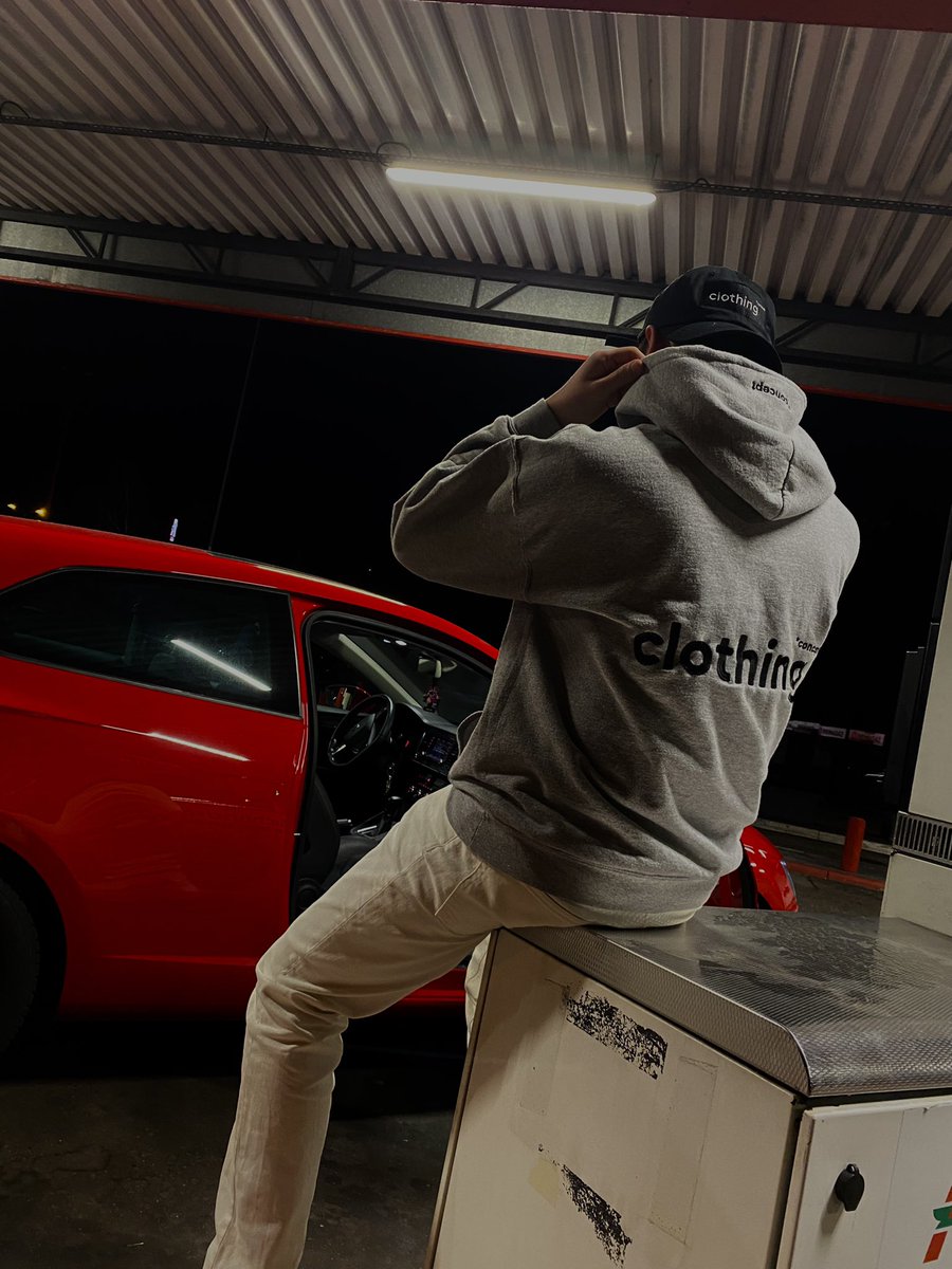 clothing_conce's tweet photo. Bientôt bientôt .. https://t.co/yYpUzyZEKL