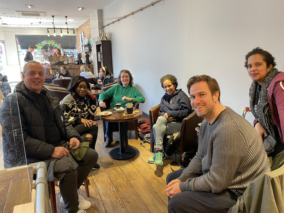 SuttonBranchLab's tweet photo. Great coffee and campaign morning in Sutton Central. Short break for lunch then on for more conversations with residents. #LabourDoorstep #votelabour #LocalElections2022 πΉ https://t.co/ruZGnXrY4G