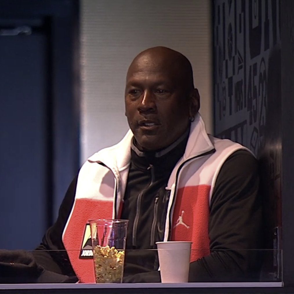 My5forAU's tweet photo. @IAMBARNINGHARD @WarDamnStool in case y'all needed a new MJ picture for your memes #WarEagle https://t.co/8XIvAEsSme