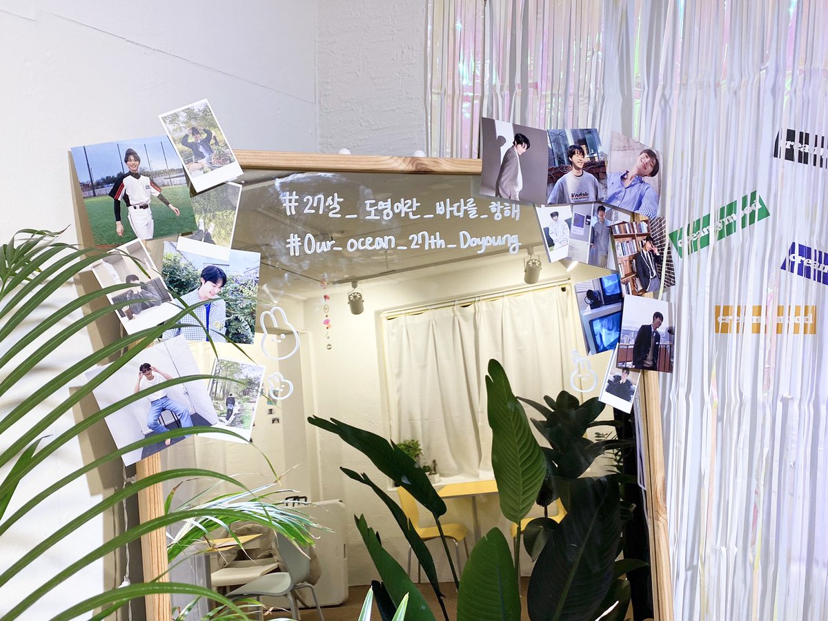 ourocean27's tweet photo. 1.30 - 2.1 생일 카페가 진행됩니다!

내부에 배치된 물품은 모두 개인물품이니 만지지 말고 눈으로만 봐주세요.

#27살_도영이란_바다를_항해
#Our_ocean_27th_Doyoung https://t.co/VE3jPcwNTV