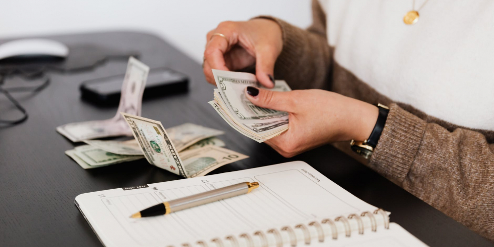 cluster_capital's tweet photo. Returns matter a lot. It's our capital. — Abigail Johnson

Don't miss a tweet 👉 @cluster_capital

#financetips #financialadvisortips #investing #startinvesting #startinvestingtoday https://t.co/Q4yUBliiCB