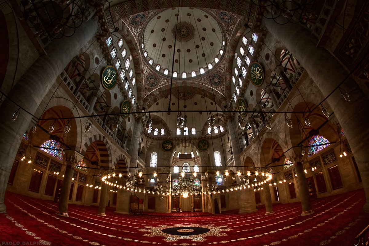 Amo il fisheye!
Una moschea di Istanbul, non ricordo quale purtroppo (qualcuno la riconosce?)
L'architettura sul mio sito
paolodalprato.com/architettura/
#architettura #architecturephotography #wpofavs #kings_miark #photodiaryit