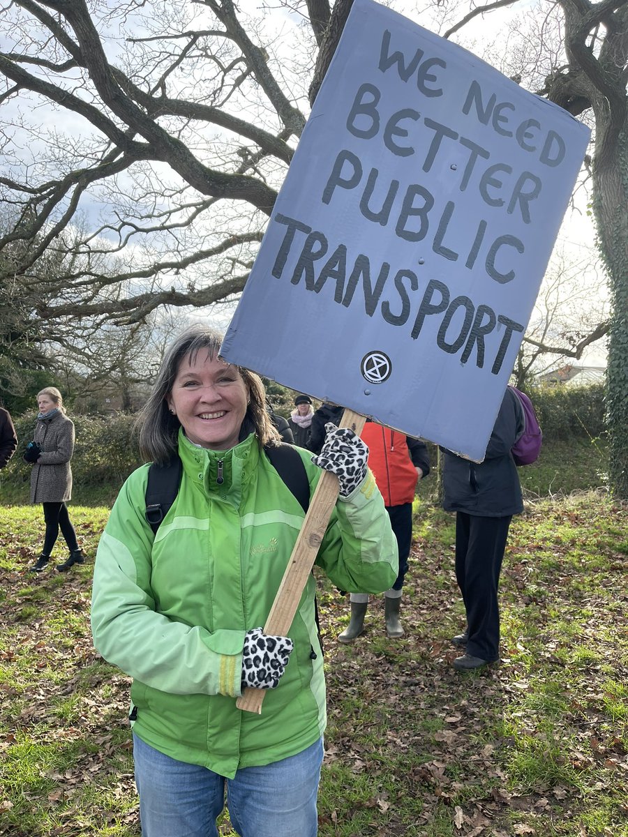 TerryJermyMP's tweet image. I’m in #Ringland today to #WitnessTheWensum - glad to see hundreds of people turning out to witness for themselves the environmental &amp;amp; financially reckless proposed Western Link Road route  @StopWensumLink @NorfolkLabourCC