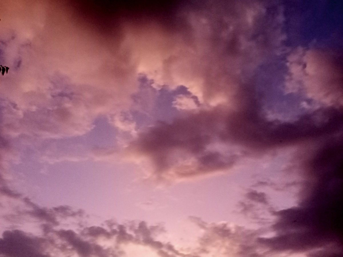 SEESASUI's tweet photo. sunset🌄 https://t.co/4PKBrwa2mc
