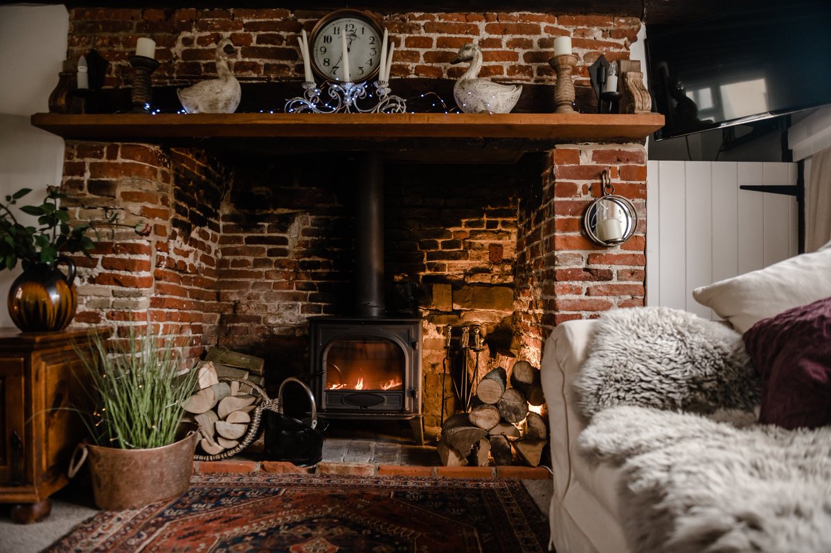 Are you looking for a luxury filming location? Let RELM set the scene to create magical moments you'll be proud to share. 

You can find our venues on the @ScreenSuffolk location library! 

#MagicalMoments #LuxuryLocation #Suffolk #EventsVenue #Filming #FilmLocations