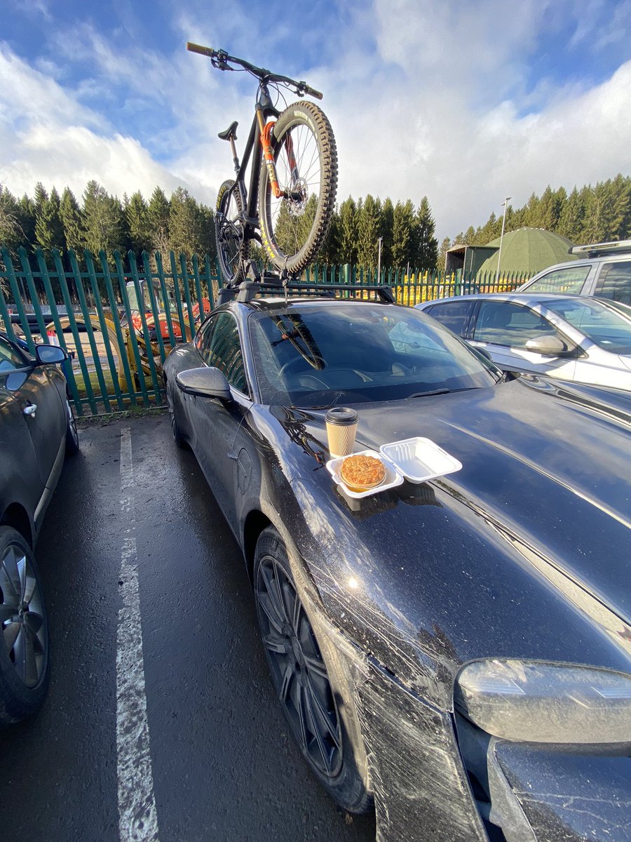 ajselwood's tweet photo. Mixed outing at FoD today with my mate having a ride ending mechanical. Managed to motivate myself to go back up and do CDown and Launch Pad. Always surprised how fast the hardtail is even when I didn’t think I was pushing. Good pie to finish! #mtb #pie #pb #trekstache https://t.co/5g6V27nGzE