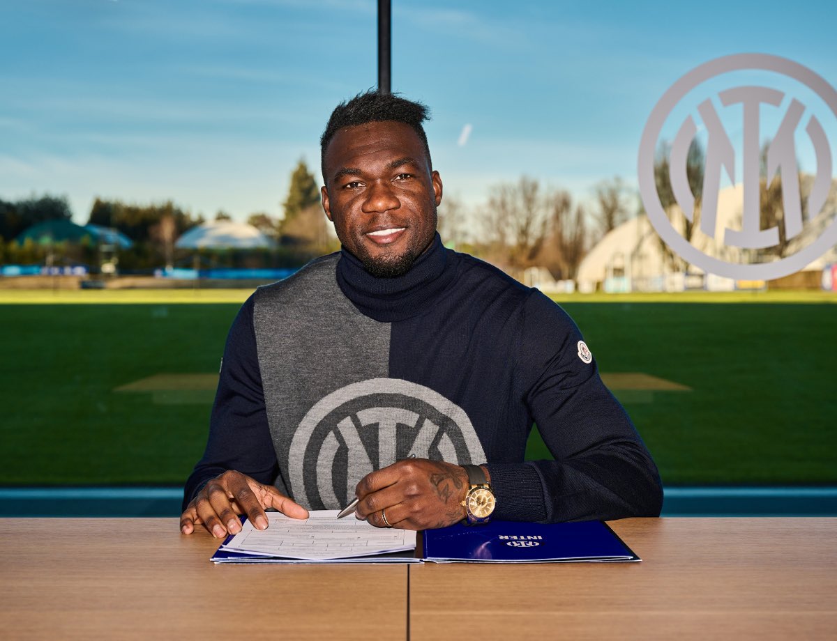 ✅ OFICIAL I El Inter anuncia el fichaje de Felipe Caicedo. Llega cedido desde el Genoa hasta final de temporada.