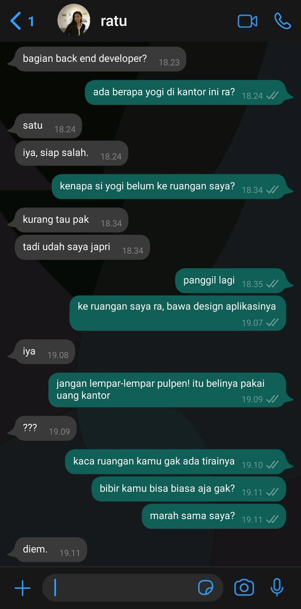 cakgrays's tweet photo. Ratu yang mulai tertekan https://t.co/AXyD8penf0