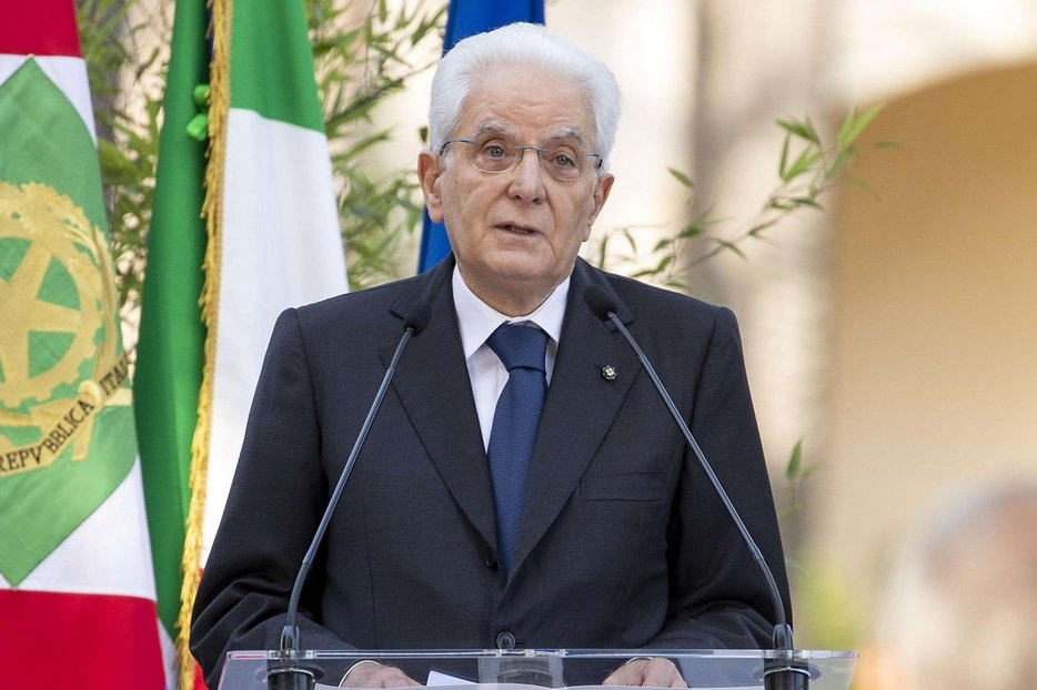"Regá, però nun se fa così."
#Mattarellabis