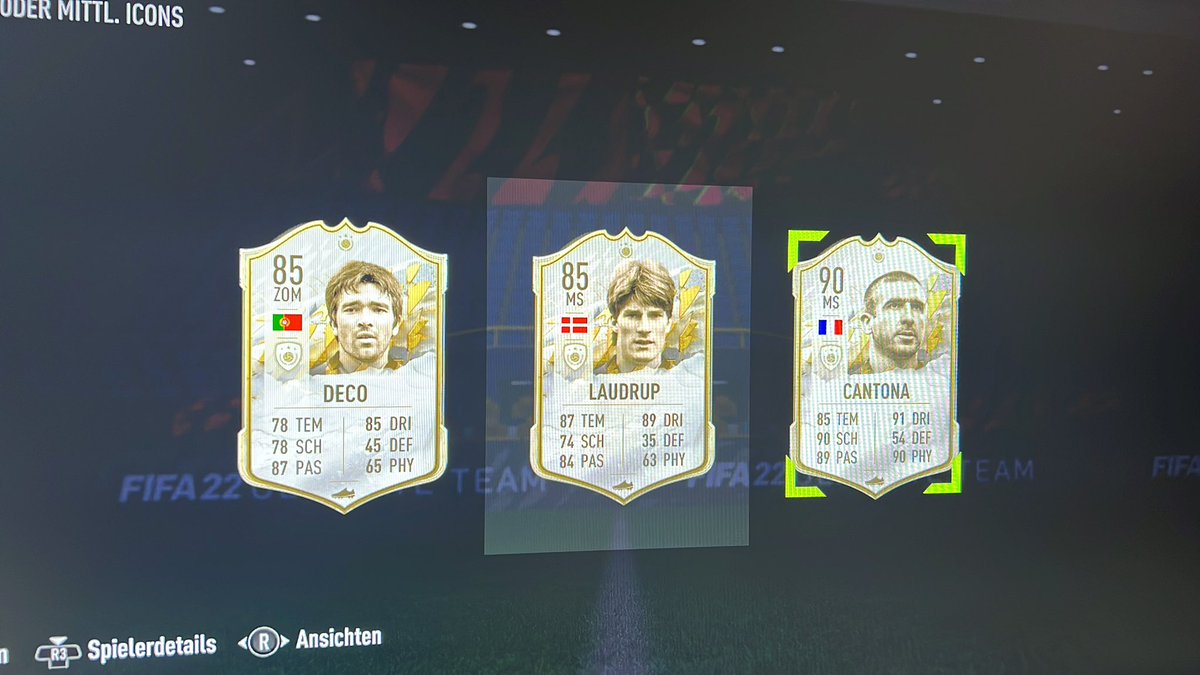 Fazit nach über 12Std dauerhaftes Packs ziehen und ercraften der Upgrades:

1x Dias Toty ✅

1x Donnaruma Toty ✅

2x Neymar untrade innerhalb 10min✅

Icon PP ercraftet -> Cantona Mid✅🧐

Icon Mid/Prime Pack ercraftet-> Stoichkov Mid✅😐

Spaß gehabt, ohne 1sek Gameplay💯🤝✅