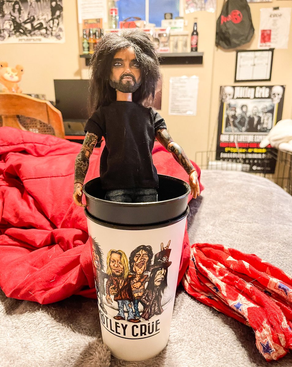 Mini_Nikki_Sixx's tweet image. “Stadium Tour Bound! Which show will you be at?” -Mini Nikki Sixx