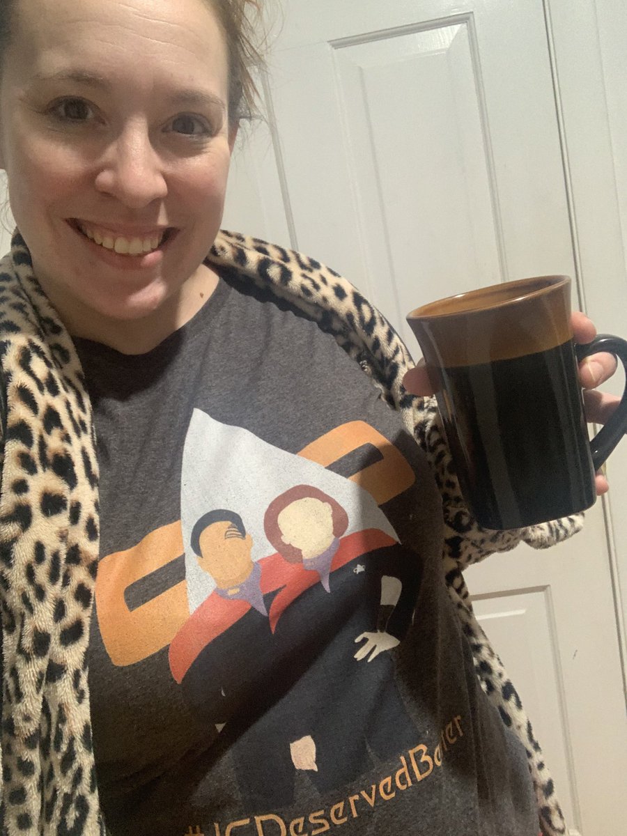 coffeemate_jc's tweet photo. Happy #CodaDay! โค๏ธ
WARNING: this coffee cup may or may not contain Baileyโs at 9:30am ๐คฃ๐
I think Captain Janeway would approve ๐โ๏ธ
@TheKateMulgrew @robertbeltran74 #jcdeservedbetter #jcdeservesProdigy #makejccanon https://t.co/WUHTxSoDn5
