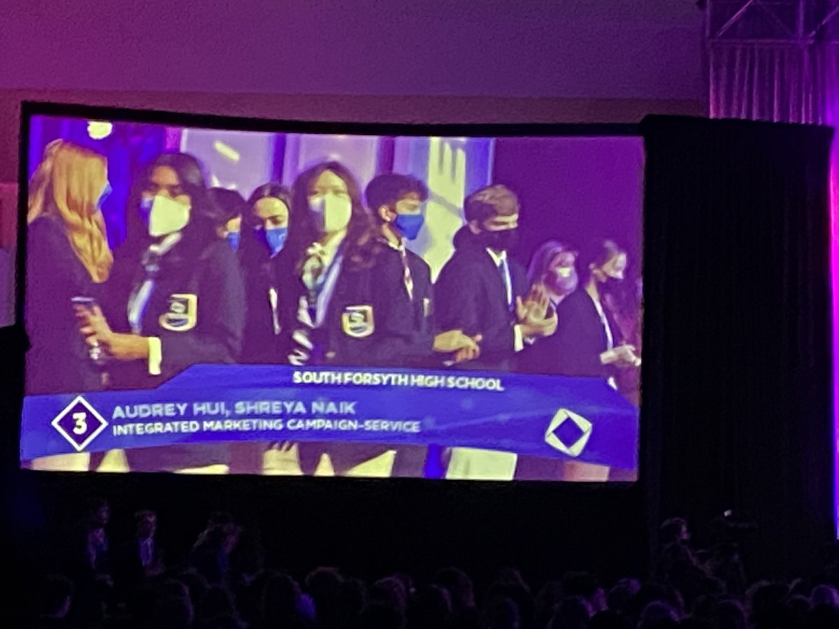 MrsHewittLKMS's tweet photo. Proud of SFHS DECA today and everyday! Amazing group of kids! 💙🦅🤍 #GaDeca @ldubillson @SouthForsythHS @FCCollegeCareer https://t.co/KD4bXkH8Vm