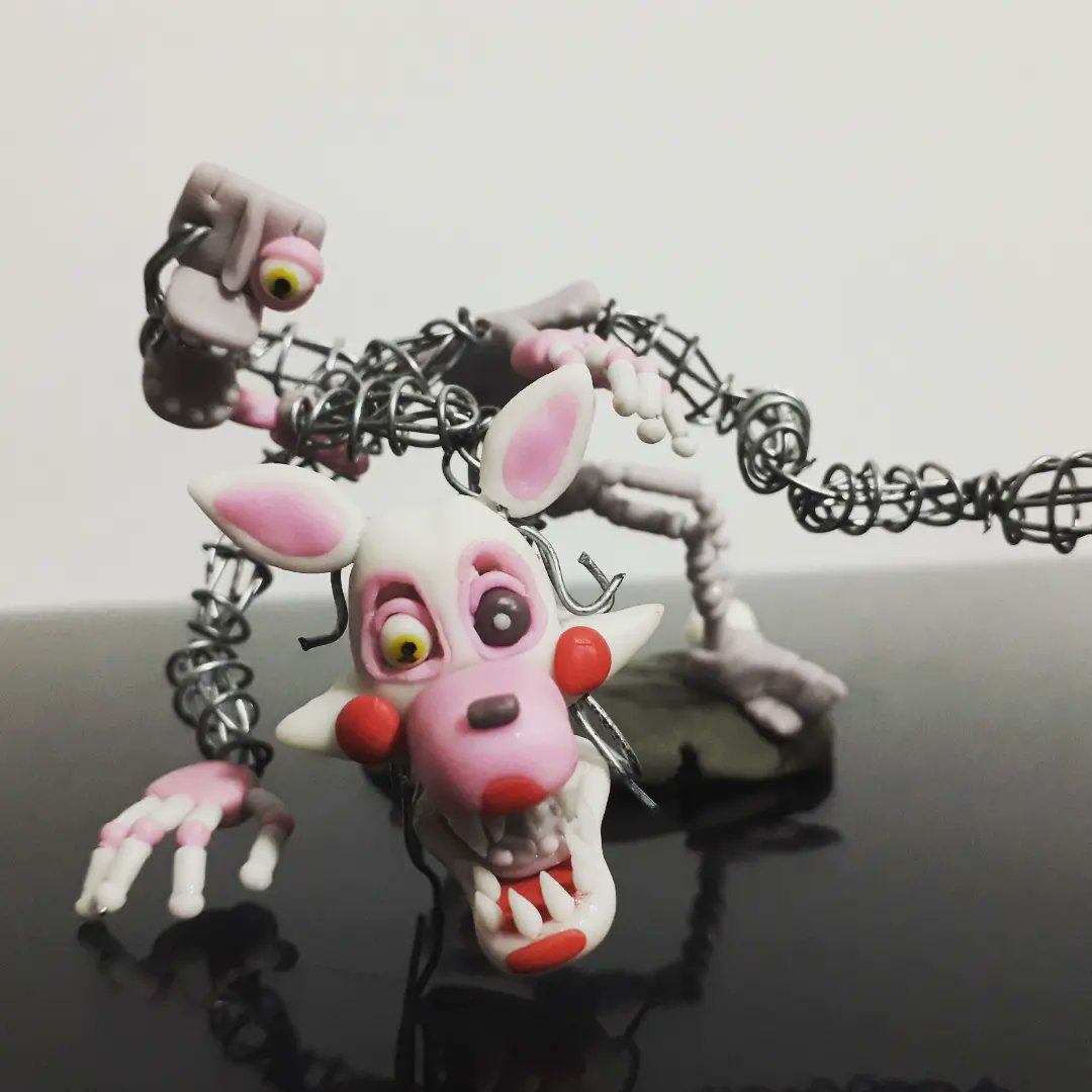 Mangle TFC

#FNAF #thefourthcloset #mangle #fanart #fanmade #fnaffanart