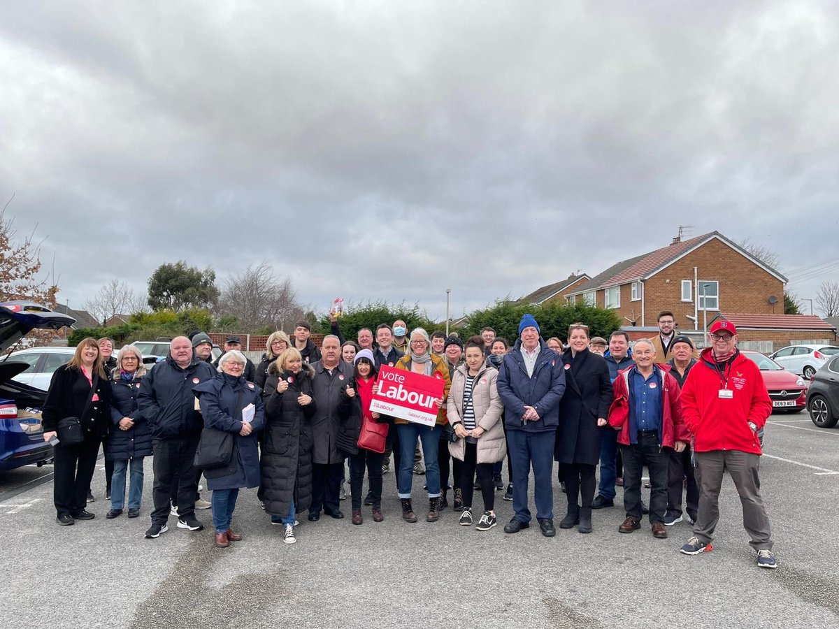 WirralYoungLab's tweet photo. It was great to be out for #NationalCampaignDay on the Labour Doorstep in Prenton for Julienne McGeough! 🌹

@labourdoorstep_ #VoteLabour https://t.co/BSSbL8ViPR