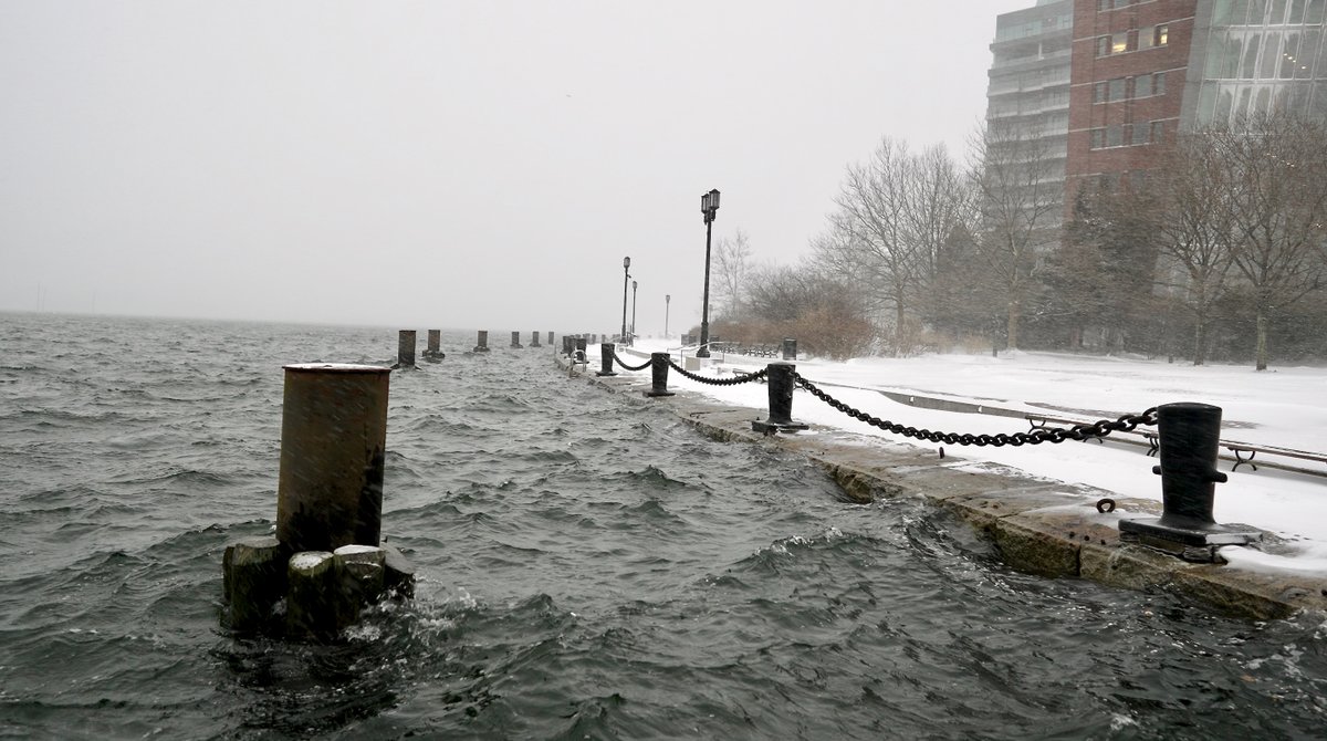 davabel's tweet image. When a blizzard hits at high tide, this is what it looks like in a new neighborhood built at sea level, on landfill, in the bullseye of rising seas. This is Boston's Seaport.