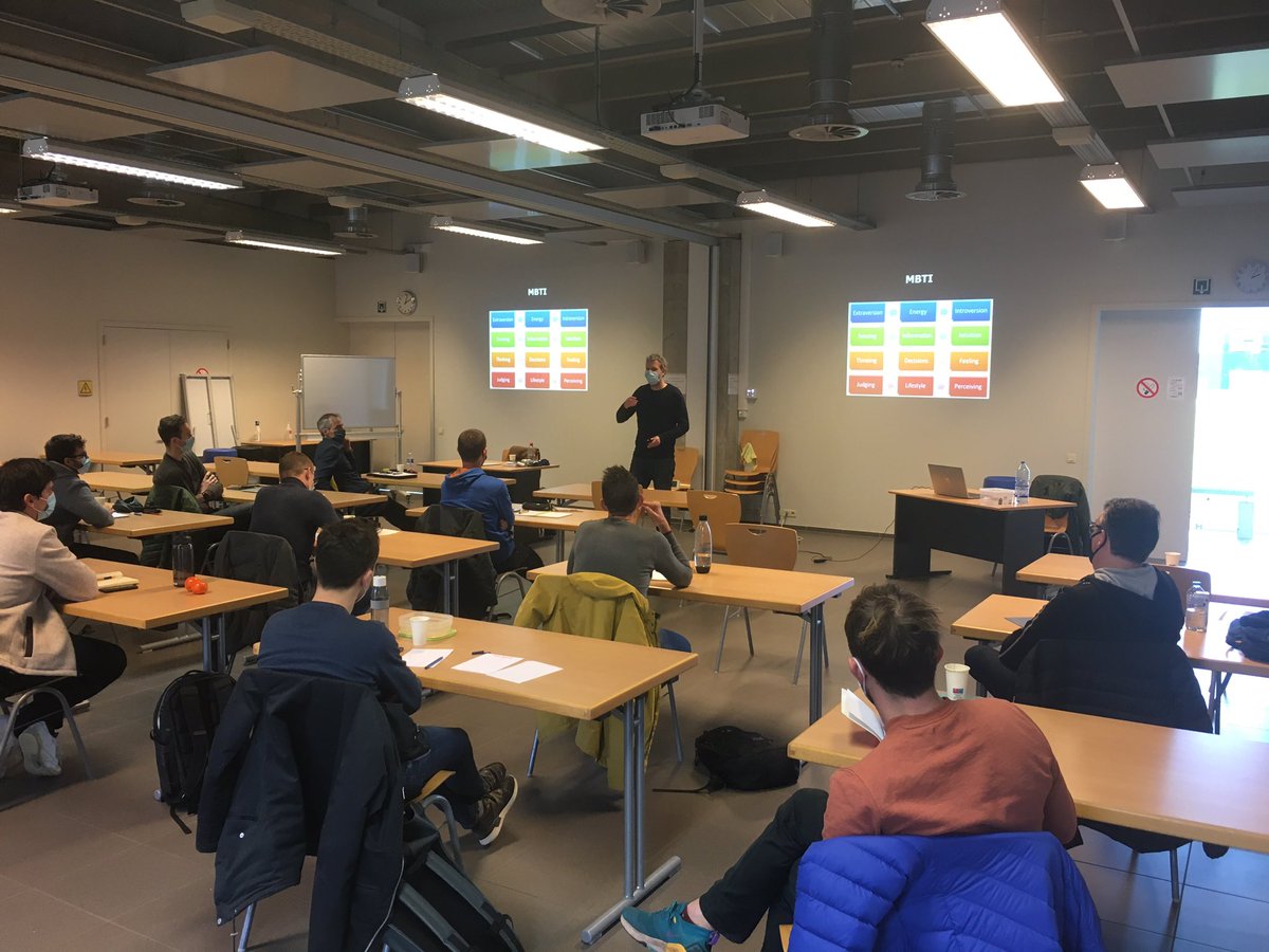 <a href="/NathanKahan/">Nathan Kahan</a> on fire! <a href="/VTS_tweets/">Vlaamse Trainersschool</a>  <a href="/CyclingVL/">Cycling Vlaanderen</a> - Trainer A wielrennen / Mentale aspecten