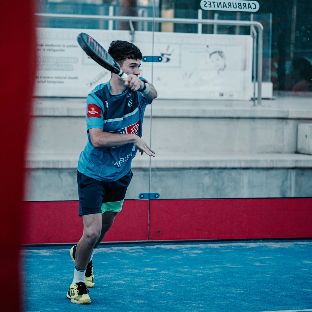 ¡Por fin es viernes!
Ven al mejor club de pádel del mundo para disfrutar de tu tiempo libre en el mejor ambiente
No olvides reservar tu pista

#campuspadelclub #padelclub #pádelGranada #padeladictos #padel #clasespádel #campeonatopádel #palapádel #bullpadel