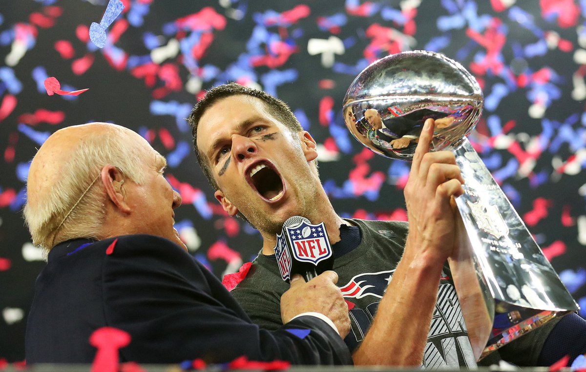 Last name ever, first name greatest.

<a href="/TomBrady/">Tom Brady</a> 🐐
