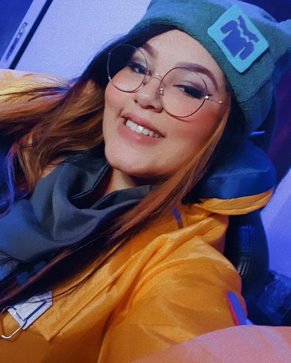 iKynhaa's tweet photo. "Aonde vamos dessa vez? Bora fazer o que já deu certo antes" 💛💛💛💛  
Cosplay Killjoy @VALORANTBrasil 

#VALORANT #cosplaykilljoy https://t.co/SHGJXjAjBh