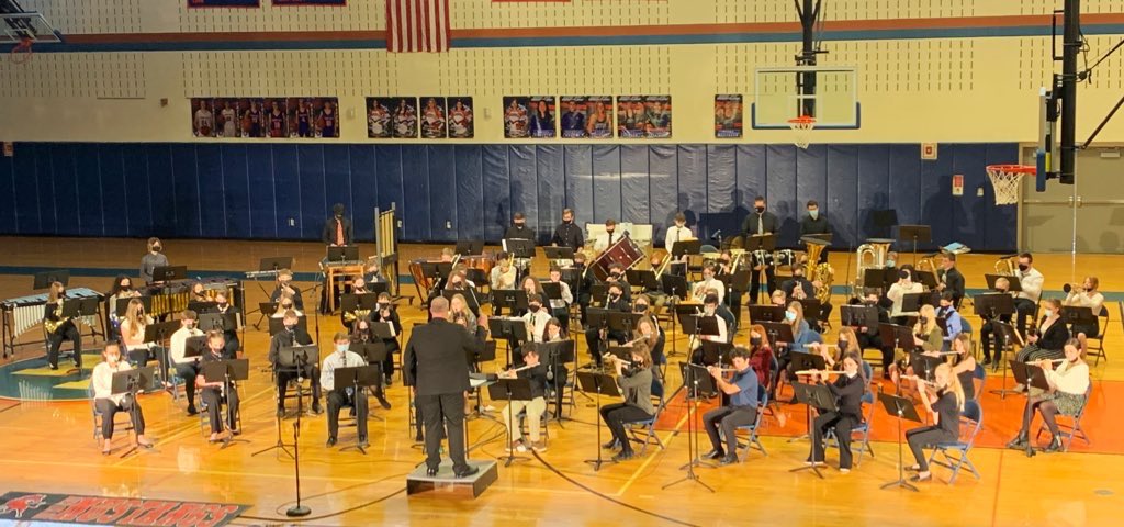 CONGRATS to the Waterloo 8th-12th grade band and chorus musicians that participated in the Finger Lakes All-County Festival at Penn Yan this weekend! 🖤🧡🎶 <a href="/NYSSMAZone2/">NYSSMAZone2</a> #OneFamily #muisced