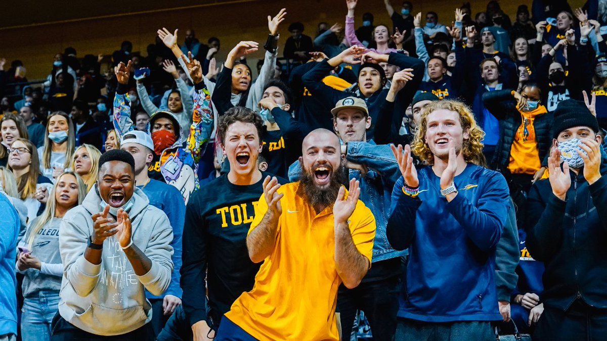 LaunchpadToledo's tweet photo. best student section in the mac https://t.co/v3n9uxKctK