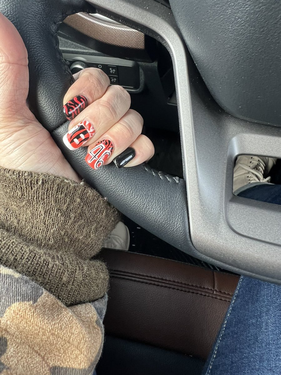 Hyped for the <a href="/Bengals/">Cincinnati Bengals</a> !! Good luck this weekend guys!! Had to get the <a href="/ClarkHarris46/">Clark Harris</a> nails!! #ohsnapitsharris
