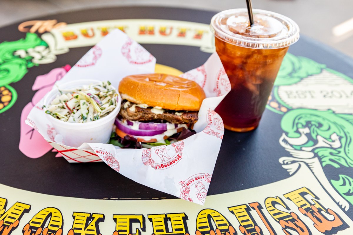 butthuttjax's tweet photo. Jacksonville’s best Jerk Chicken is only a visit away.🔥🐓  You can always find our locations through our website! Link in bio. #ButtHuttJax https://t.co/NVvoCrXl5Q