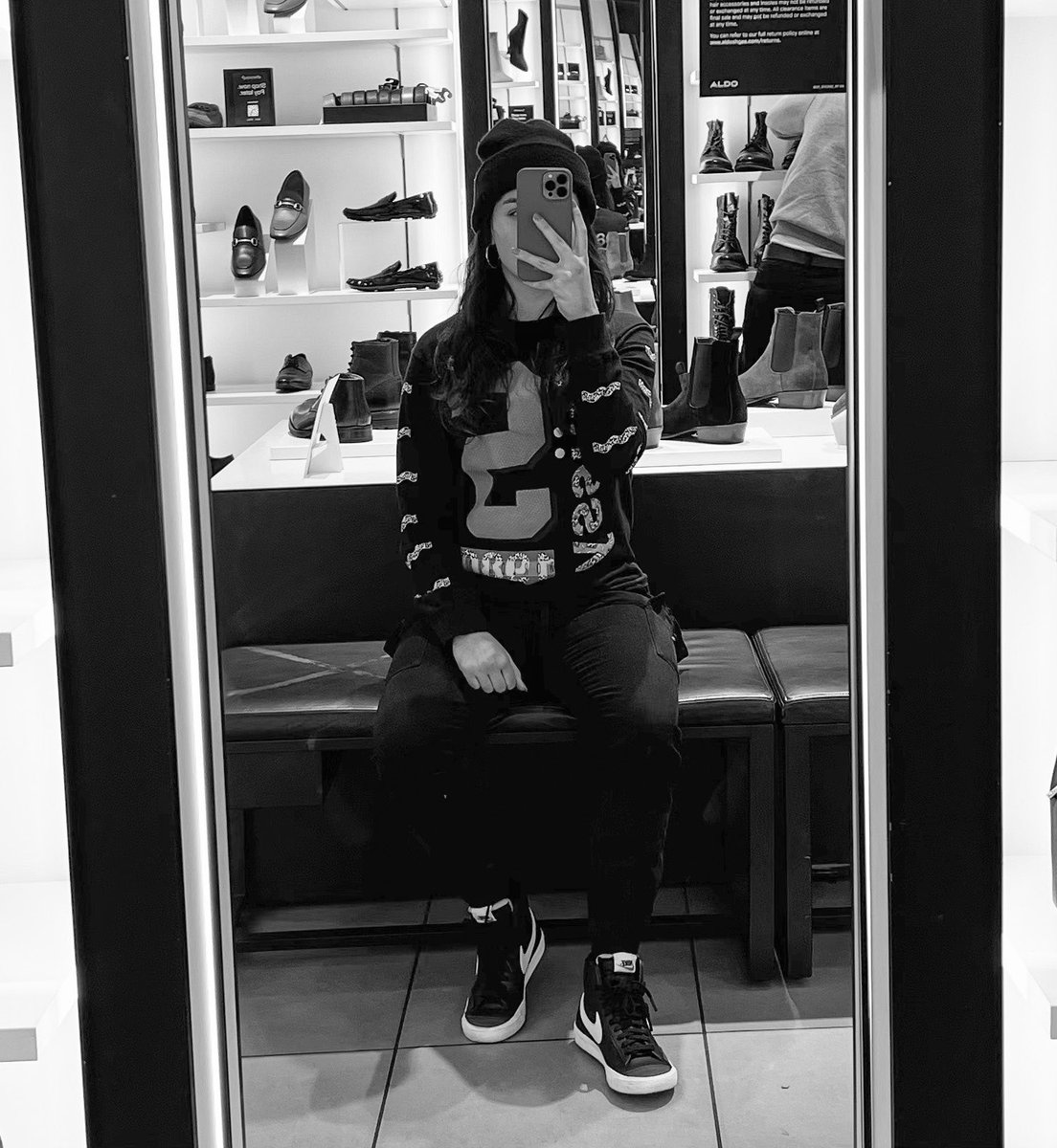 jackiepips_'s tweet photo. #stussy https://t.co/w9hJhBjp5u