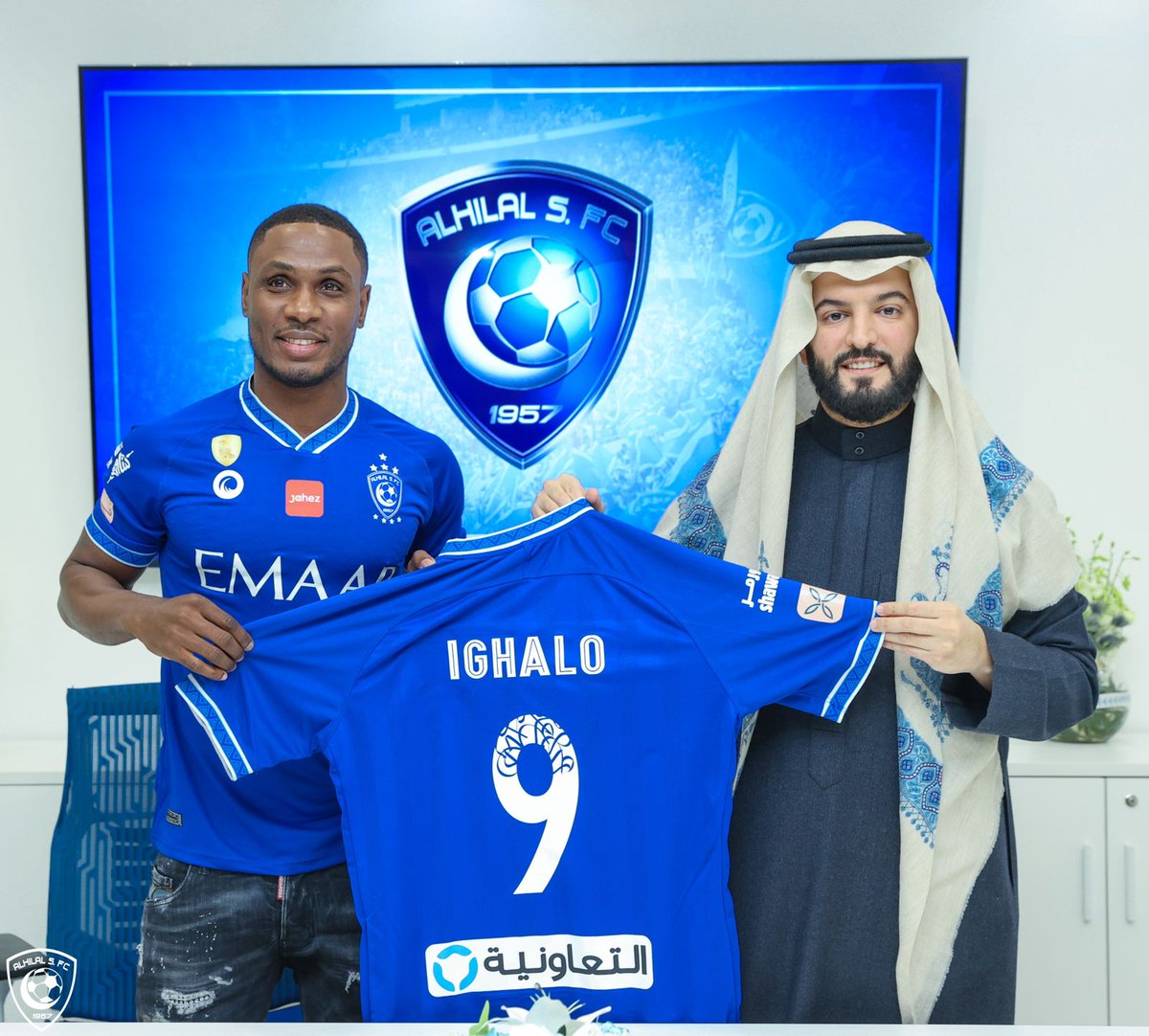 Alhilal_FC's tweet photo. ✍🏻 النسر الأزرق 😍💙

#إيغالو_هلالي 
#الهلال https://t.co/btPwF4PkXv
