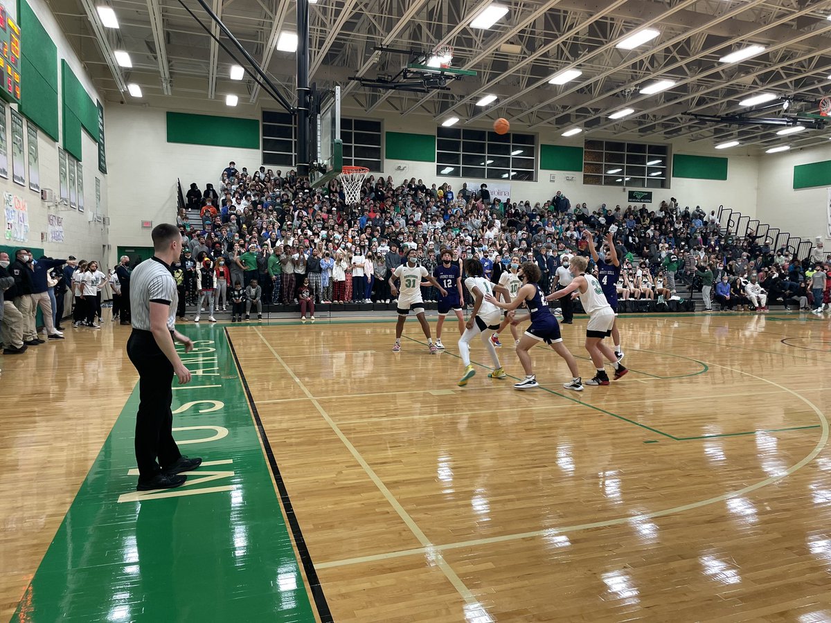 coachjames29's tweet photo. Amazing atmosphere for a huge SoMeck4A matchup! #packthestable https://t.co/xxp7G9NERk