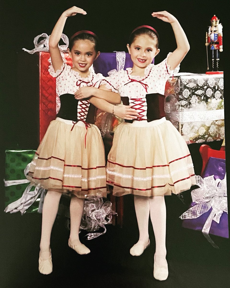a2nurse99's tweet image. i need 4 more followers to hit 1K!

here’s an example of the content you’ll see - the #Blitzlets mini-nutcracker pics came in! they’re cute lil D-I-V-A-S. @Blitz_y and i have our hands full.