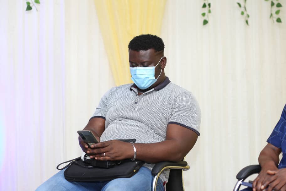 asecglobal's tweet photo. Dr. Edward Owusu on Memos;
‘They are; referred to as internal written communication, less formal, less private because they’re used to address generic issues in an organization’
‘Do not put memos into envelopes’
#SecretariesConnect22
#Hypercitigh https://t.co/pmjbmhWvTt