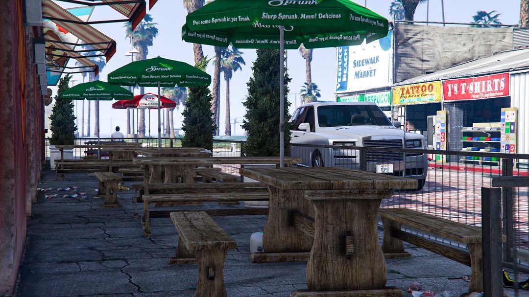 The second business in our portfolio is the Muscle Peach Juice Bar in Vespucci Beach .
Last year while while on a supercar rally  our COO <a href="/mrstewiefitt/">Austin Jones</a>  discover this little spot while on  a pit stop  and he said it the best juice he ever had,