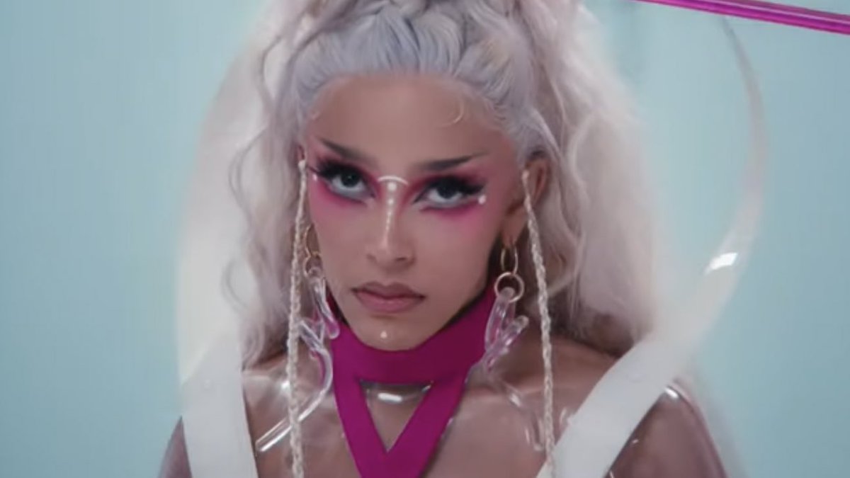 Американская певица doja cat. Джей кэт певица. Doja фото. Doja cat образы. Doja cat into it.