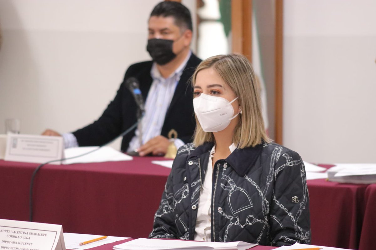 El presidente de la MD, <a href="/Paco_Sanchez_Z/">Paco Sánchez Zavala</a> clausura oficialmente los trabajos de la Diputación Permanente, que estuvo en funciones durante el 1er período de receso del 1er Año constitucional, ademas convocó, para el próximo 1°
febrero, a sesión de apertura del 2° Periodo Ordinario.