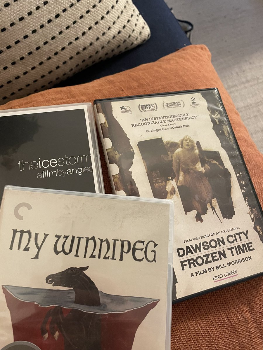 bklyncd's tweet photo. Snowed in film gang, what are we watching today? https://t.co/2nFL4UsLfA