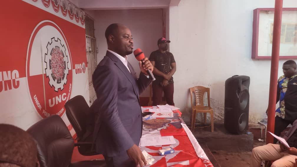 BillyKambale1's tweet photo. Heureux d’avoir présidé ce jour la remise des notifications aux membres nouvellement nommés au sein du cabinet du Secrétariat Général 
L’administration étant la cheville ouvrière de notre parti, les assignassions de la nouvelle équipe s’inscrivent dans la perspective électorale. https://t.co/DS8TBu32ci