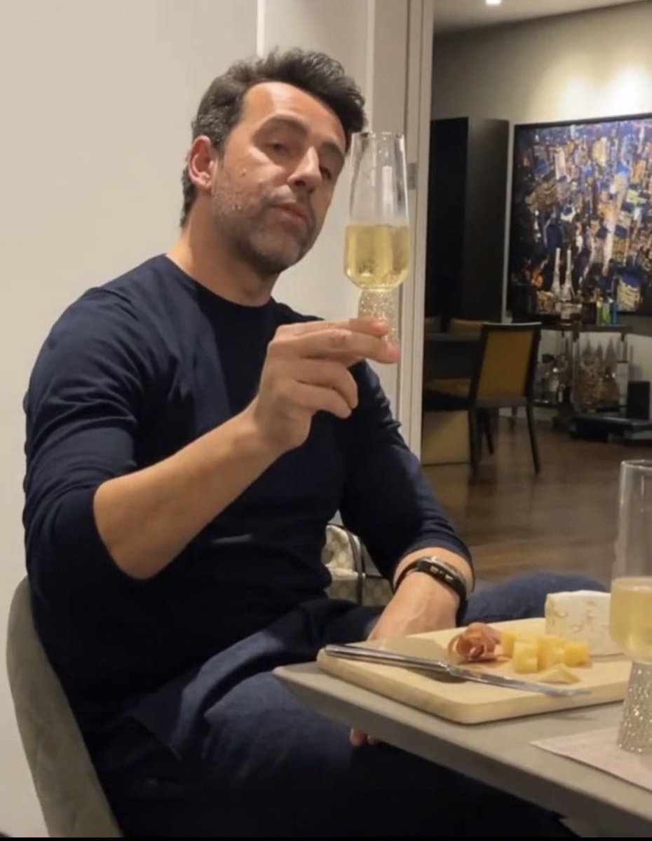 Rugbyric's tweet photo. All summed up? Yesterday Edu posted this on Instagram looks like he is celebrating something right? https://t.co/ds87wGNAJq