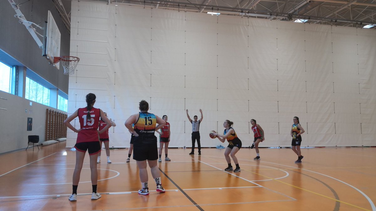CBToju's tweet photo. #TojuNac Partido de nuestro nacional. Primer cuarto.
@Dato_40_Inmob Toju 18 - 15 #askartzaclaret
#TojuLive #GoToju https://t.co/JghVI93Clt