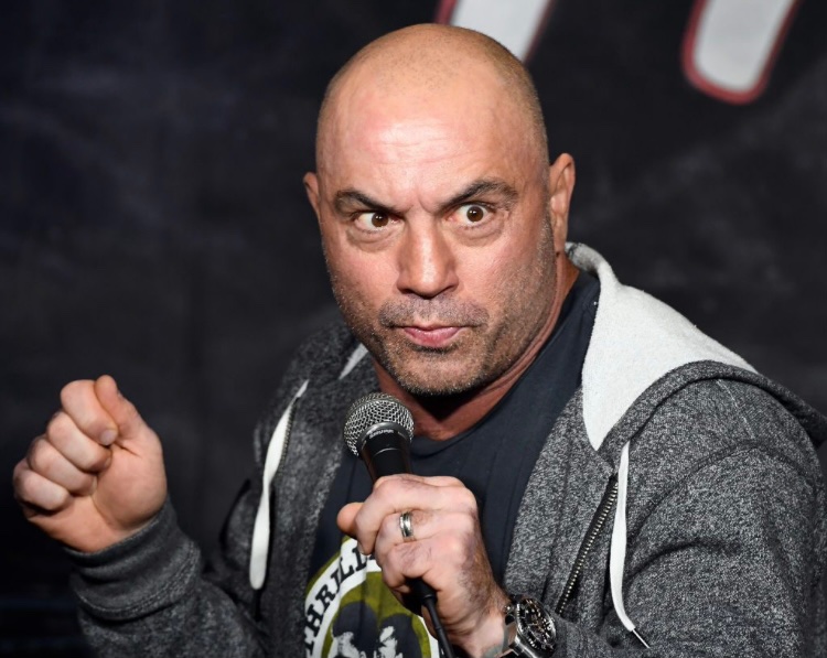 ElectNoelle's tweet photo. @joerogan the outspoken who’s countering the “so called woken.” The lies are cracked and broken and the truth has been spoken, stop tripped he’s just a showman. Lol 😂 stop treating him like a modern day Shaman bc he took ibuprofen instead of the vaccine locomotion. https://t.co/sylW0lEhaG