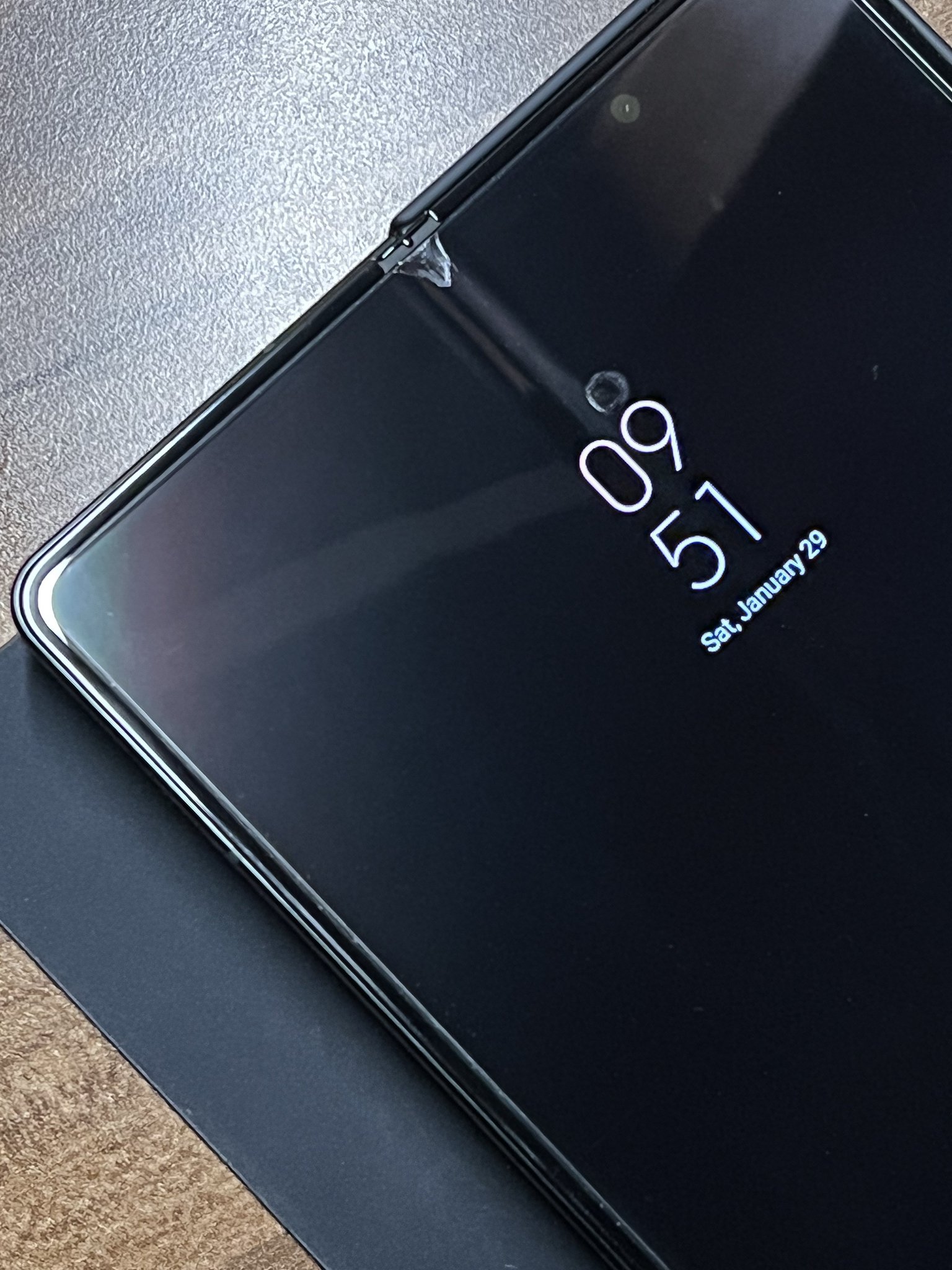 Ishan Agarwal on Twitter "Any1 else’s Galaxy Z Fold 3 preinstalled