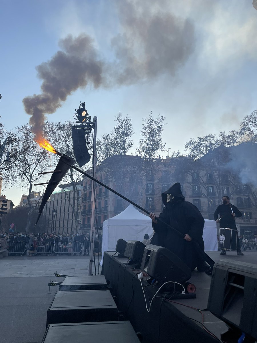 Any Nou Xinès amb Barcelona tweet media