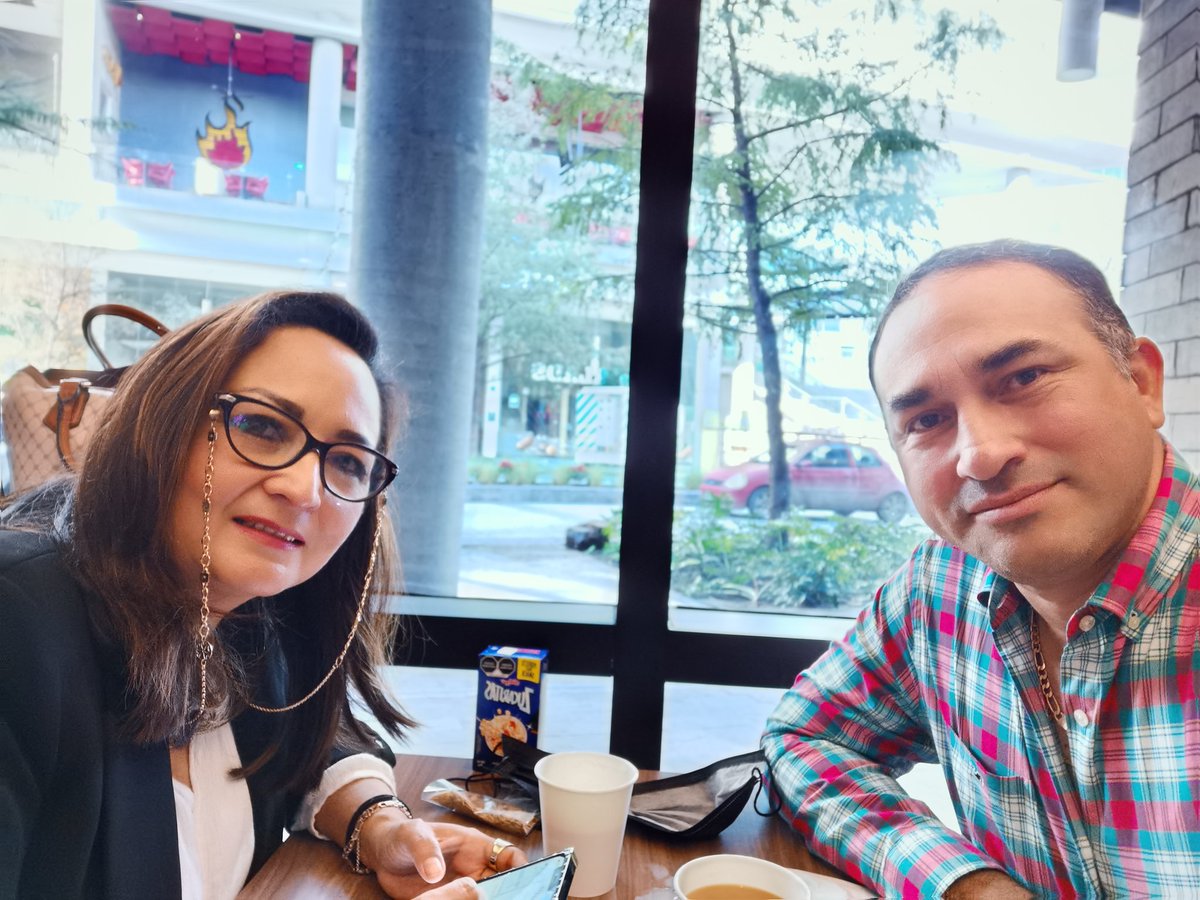 daniel_rochel's tweet photo. Por algún lugar de un gran país, con la mejor compañía. https://t.co/0kdJh9DGXF