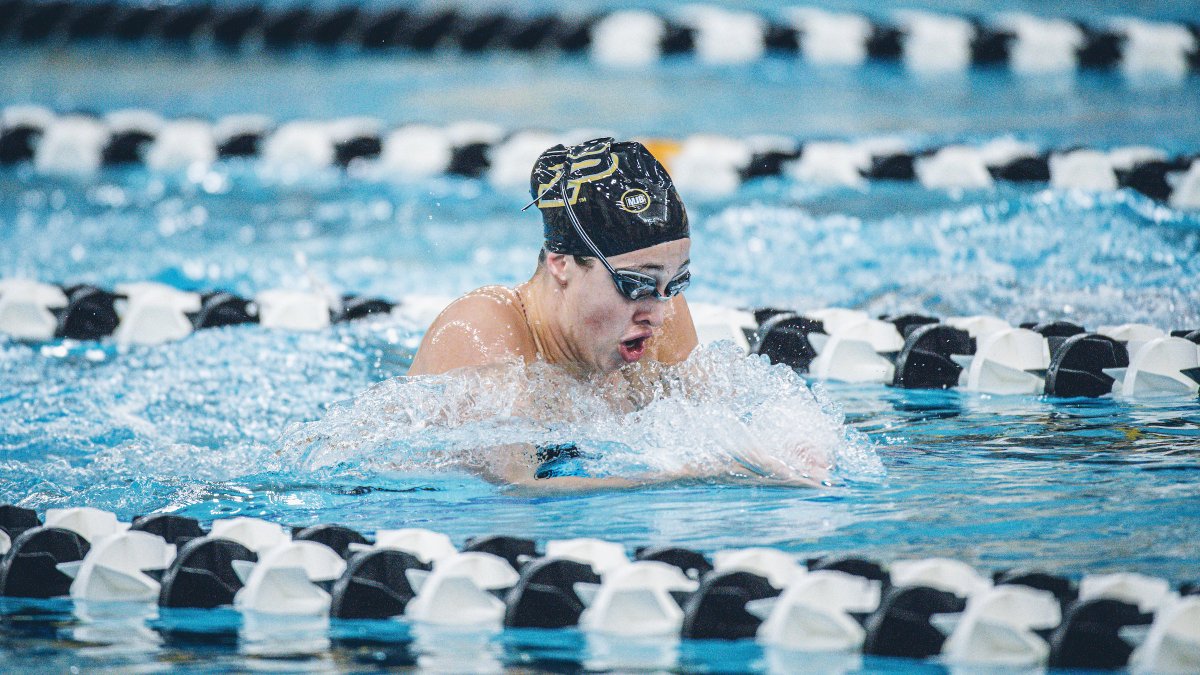 100 Breast: Masy Folcik also posts her 5th individual event victory of the season. #BoilerUp 

@Folcik_Masy's Winning Time: 1:03.32 

📊 Boile.rs/SwimLive