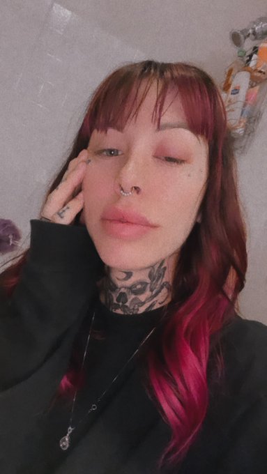 wow 😮  woke up and my eye was swollen shut  All this from a cum shot?!?? 🙄😤  apparently cum isn&rsquo;t always<a href="/tag/mvsales"class="tags"><span>#mvsales</span></a>