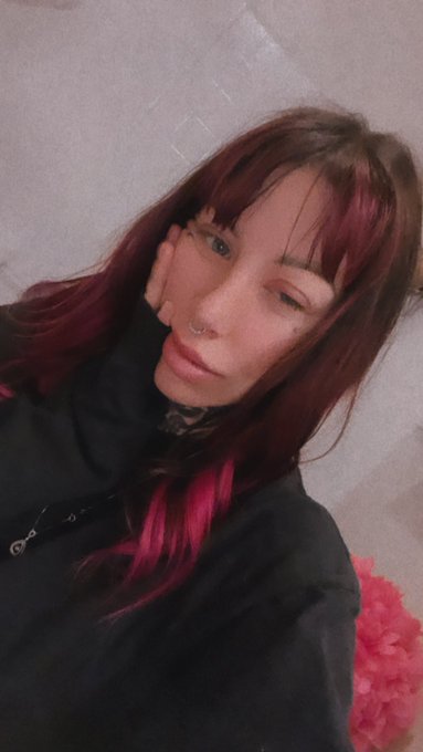 wow 😮  woke up and my eye was swollen shut  All this from a cum shot?!?? 🙄😤  apparently cum isn&rsquo;t always<a href="/tag/mvsales"class="tags"><span>#mvsales</span></a>