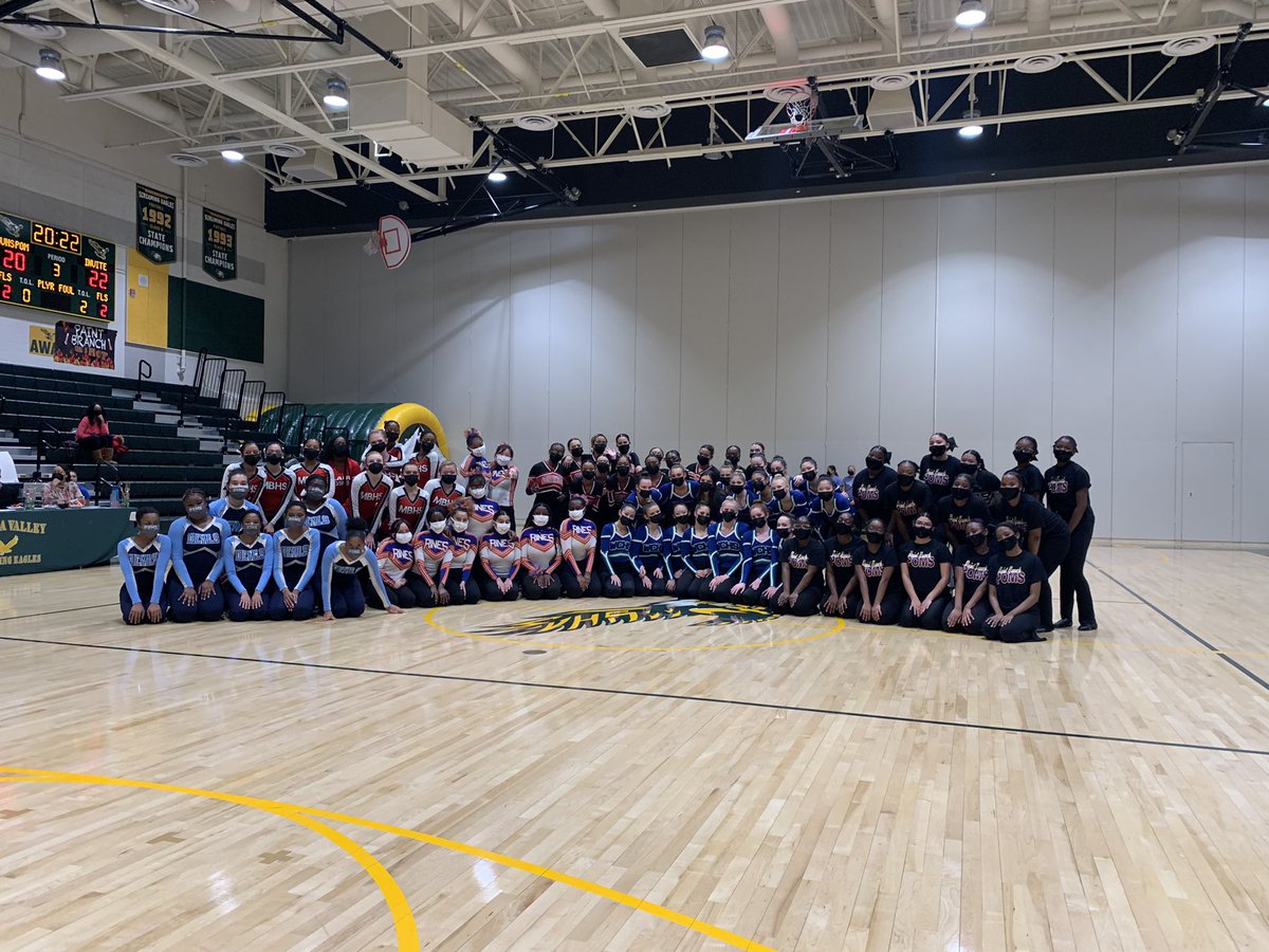 SENECA VALLEY ATHLETICS tweet media