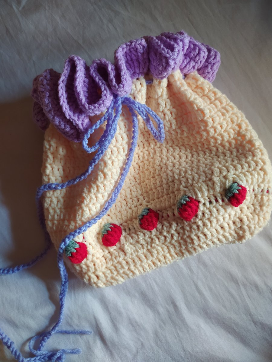 sjaeyuncart's tweet photo. wts lfb ph || #konisells βα’..α’β
mina strawberry crochet bag πππ
- handmade by me!!
- ready to ship
- P350 only
MOP: gcash, bpi
MOD: sco, sdd (angkas padala)
t. wts lfb ph twice mina strawberry crochet bag https://t.co/DTDy5nO1J7